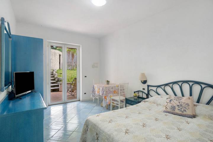 Ferienwohnung für 3 Personen, mit Garten in Panza