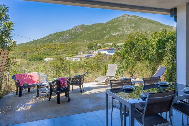 Gîte pour 4 personnes, avec Terrasse et Piscine à Olmeta-di-Tuda
