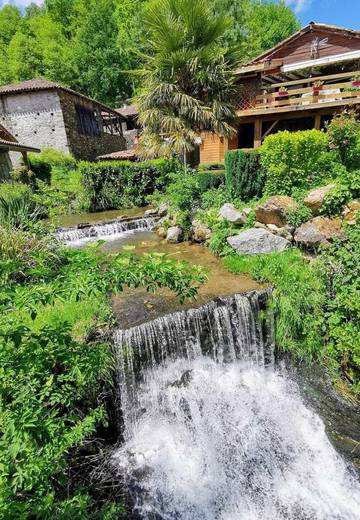 Gîte pour 5 personnes, avec terrasse et jardin dans Haute-Garonne