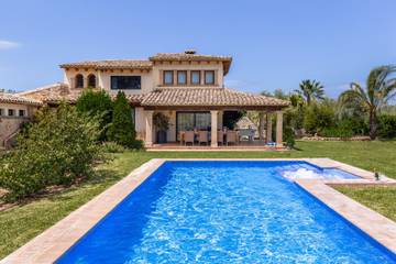 Villa in Pollença, Serra de Tramuntana für 8 