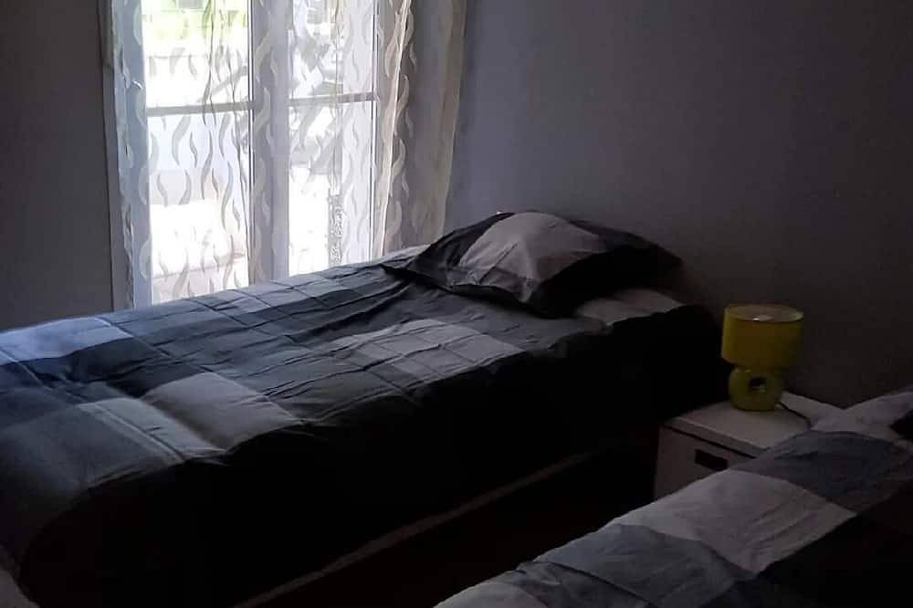 Appartement entier, Appartement standing  au calme pour 6 personnes, idéal pour visiter Paris in Gagny, Seine-Saint-Denis