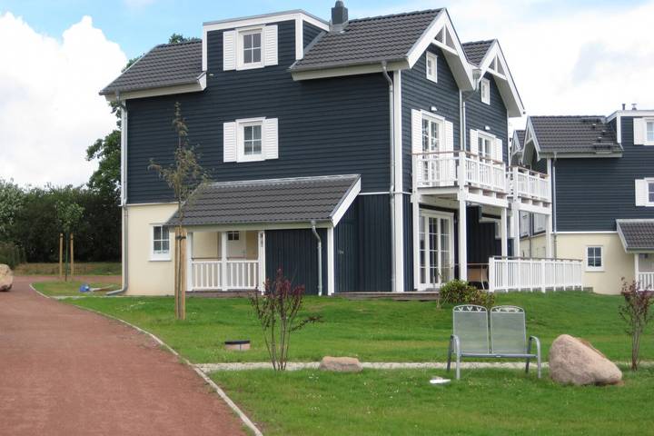 Bungalow für 6 Personen, mit Balkon/Terrasse und Balkon sowie Sauna in Hansa-Park