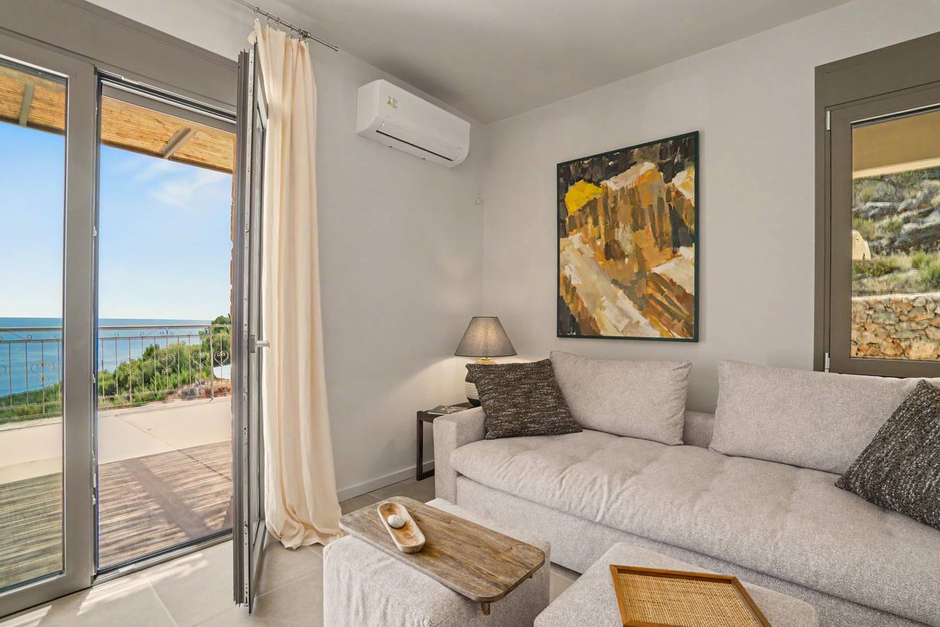 Entire apartment, Isichia Apartment with Sea and Taygetos Mountain Views in Kampos, Messenia region