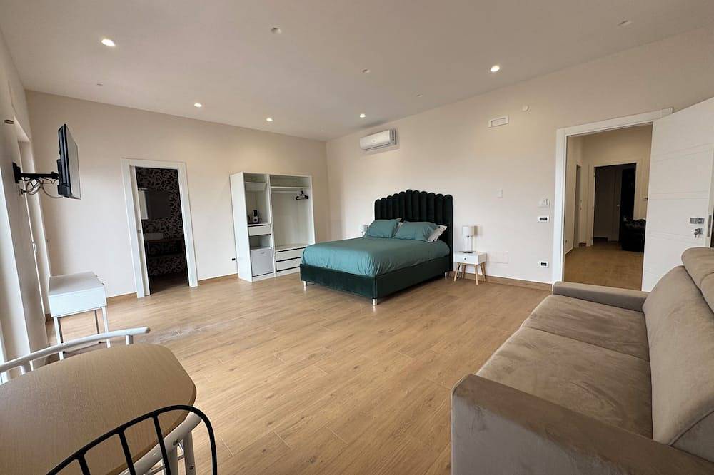 A 7 minuti dagli scavi di Pompei, ampie camere con vista Vesuvio e golfo Napoli. in Santa Maria la Carità, Napoli e dintorni