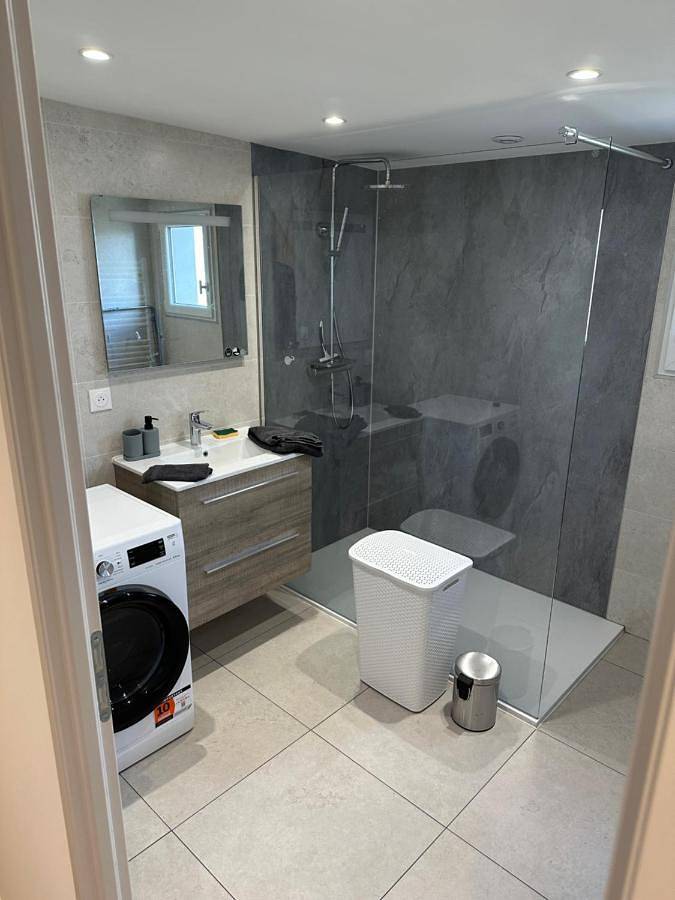 Gîte pour 4 personnes à Saint-Germain-Lembron - 3