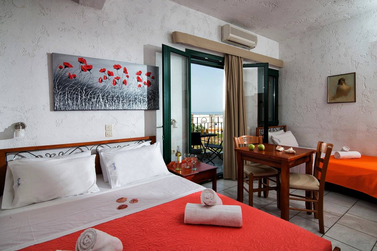 Geheel appartement, Vakantieappartement voor 3 personen met uitzicht op zee in Limenas Chersonisou, Iraklio-Heraklion en omgeving