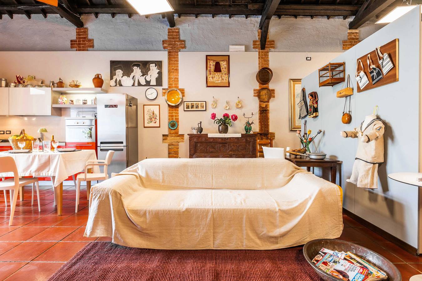 Casa vacanze 'La Campidanese' con terrazza condivisa, Wi-Fi e aria condizionata in Monserrato, Campidano