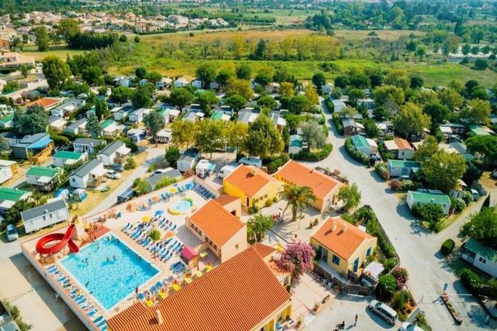 Camping para 4 personas, con jardín y piscina en Saint-Cyprien