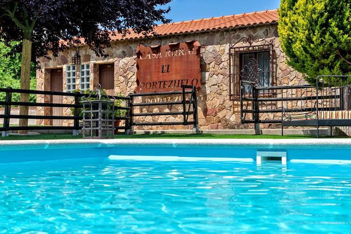Casa rural para 6 personas, con vistas además de piscina y jardín, Se admiten mascotas en Provincia de Badajoz - 2