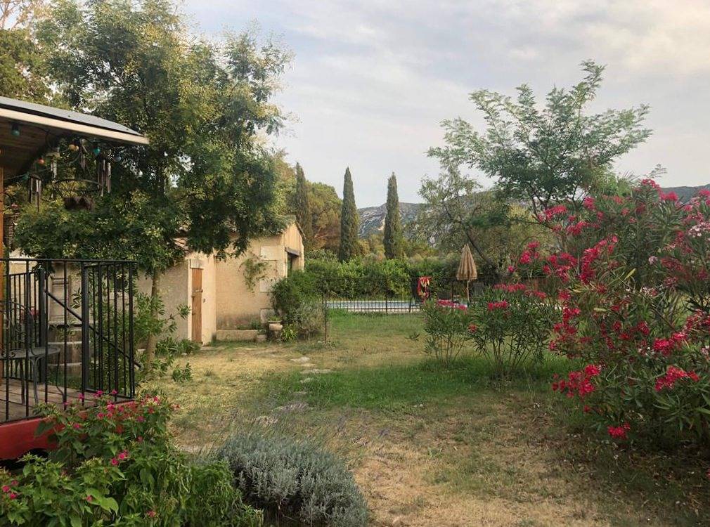 Roulotte Jumajolou in Saint-Rémy-de-Provence, Région d'Arles
