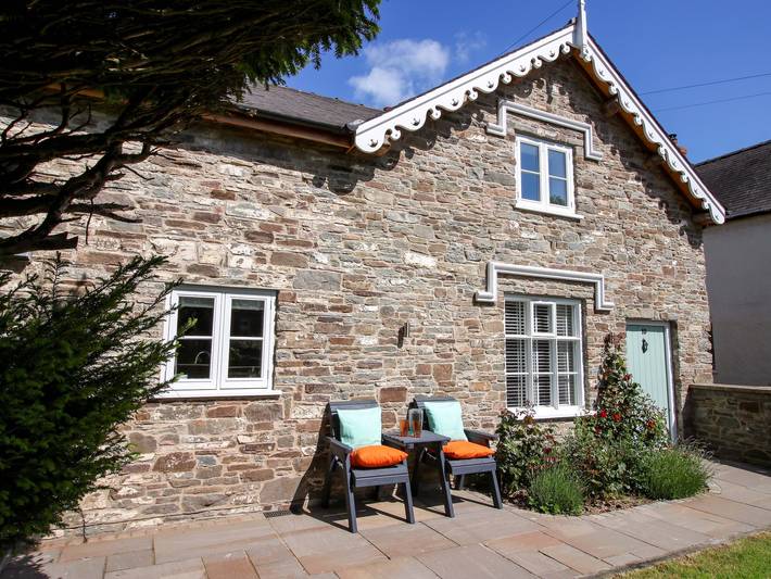 Cottage for 8 people, with Garden in Clun