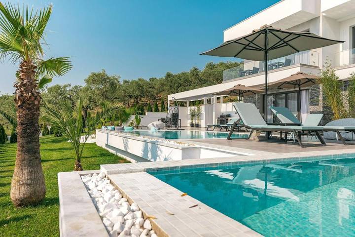 Villa für 6 Personen, mit Ausblick und Pool sowie Garten auf Thassos - 3