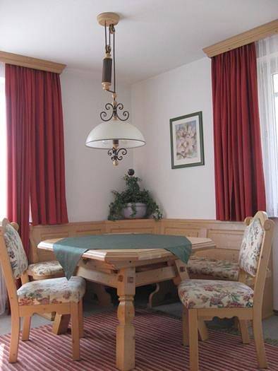 Entire holiday apartment, Apartment Nr.1/2 Schlafräume/Dusche, Wc, Fw I in Abtenau, Tennengau