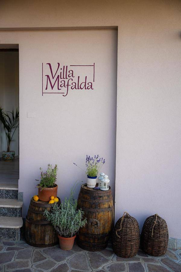 B&b per 3 persone, con giardino e panorama nonché balcone a Comune di Pietra Ligure
