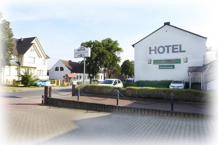 Hotel für 3 Personen, mit Terrasse in Ahrensfelde - 4