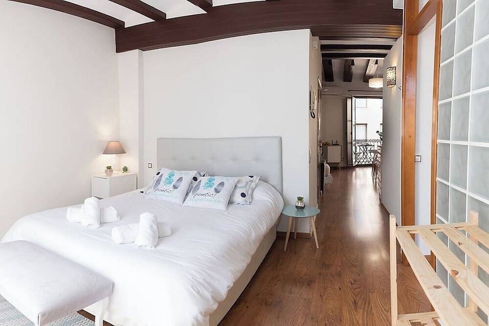 Ganze Wohnung, Low Flat Square Tossal in Valencia City Centre, Valencia