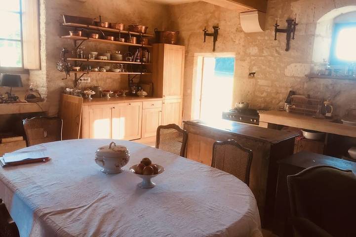 Château pour 8 personnes, avec jardin en Bourgogne-Franche-Comté - 2