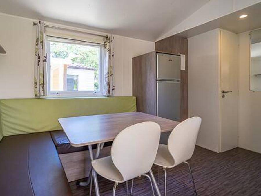 Camping La Nouzarède - Mobilhome 6 personnes - Comfort | 2 Ch. | 4/6 Pers. | Terrasse surélevée | Clim. in Joyeuse, Parc naturel régional des Monts d'Ardèche