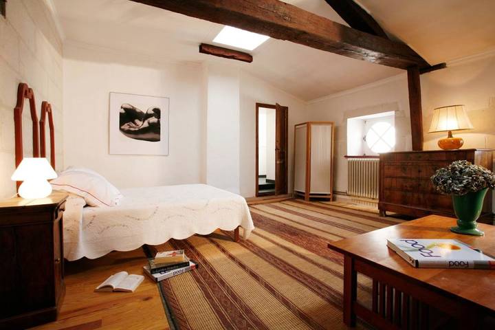 Chambre d’hôte pour 2 personnes, avec Terrasse ainsi que Jardin et Vue à Saintes