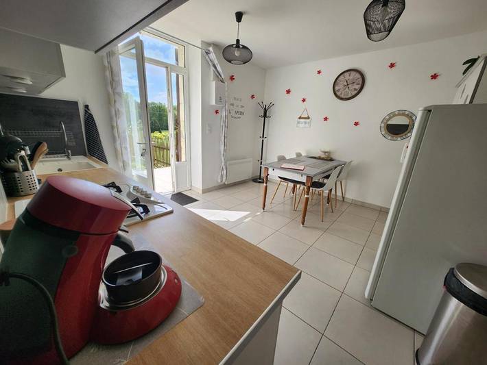 Location de vacances pour 6 personnes, avec vue sur le lac et jardin à Montazeau - 4