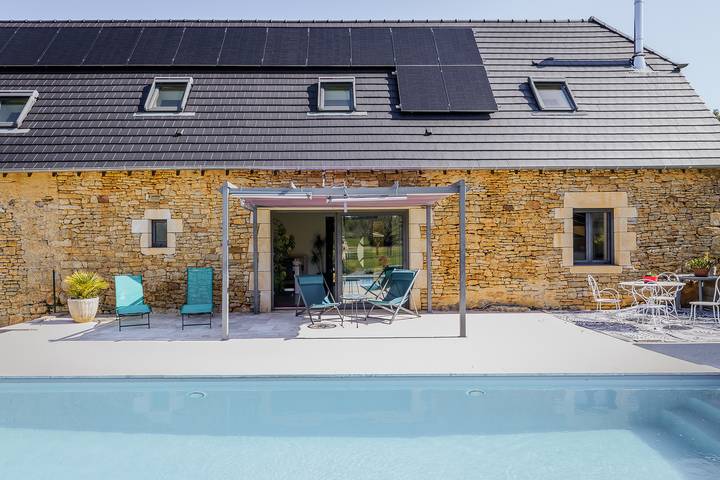 Gîte pour 8 personnes, avec piscine, animaux acceptés à Terrasson-Lavilledieu - 2
