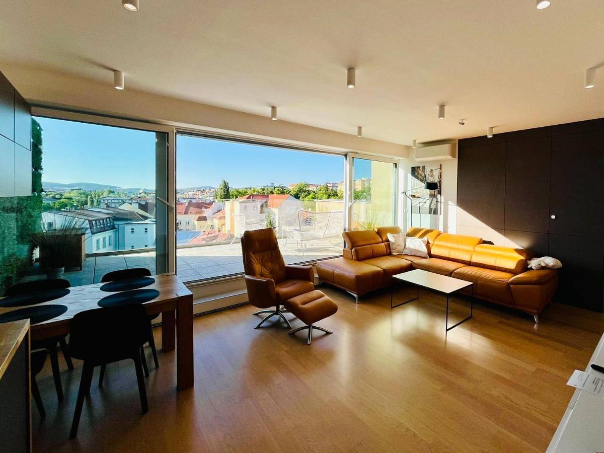 Appartement entier, Brno City Center Apartment with parking and a big terrace in Brno, Région de Moravie-du-Sud