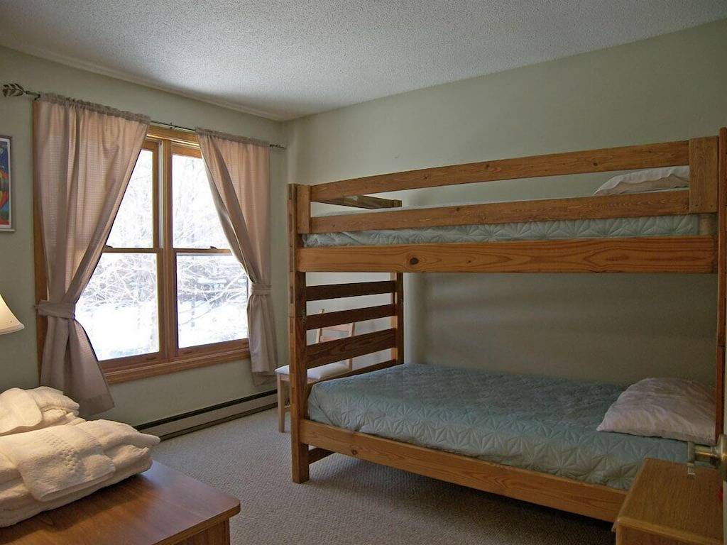 Ganze Wohnung, D0260- Verwaltet von Loon Reservation Service - Nh Mahlzeiten & Zimmer # 056365 in Woodstock (NH), Franconia Notch