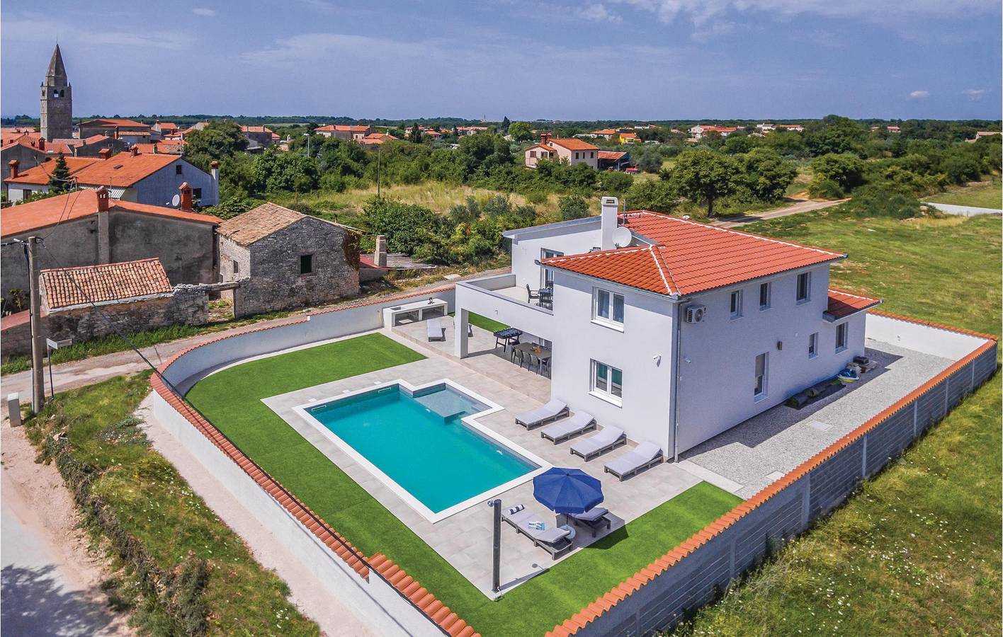 Ferienhaus für 10 Personen mit Terrasse in Galizana, Südküste Istrien
