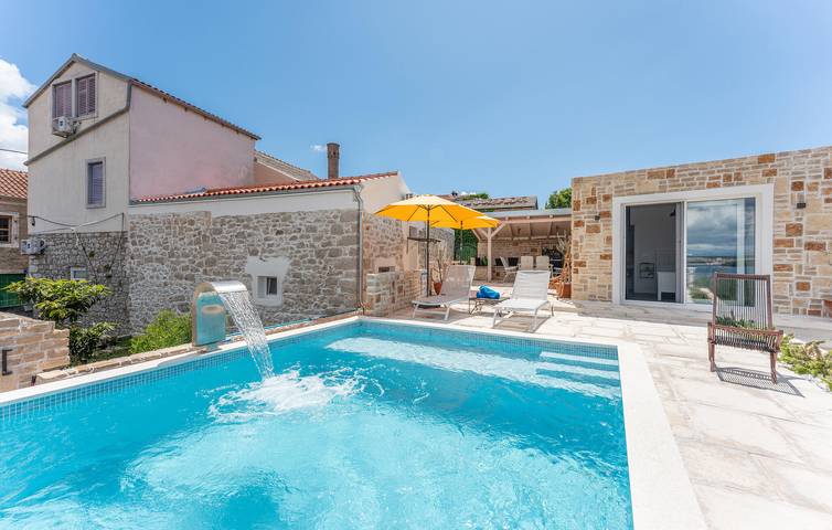 Ferienhaus für 8 Personen, mit Terrasse und Pool auf Pasman - 4