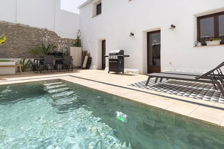Chalet para 6 personas, con piscina y balcón - 1
