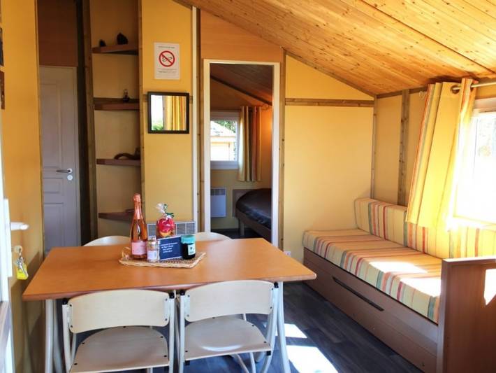 Chalet pour 4 personnes, avec terrasse en Auvergne - 2