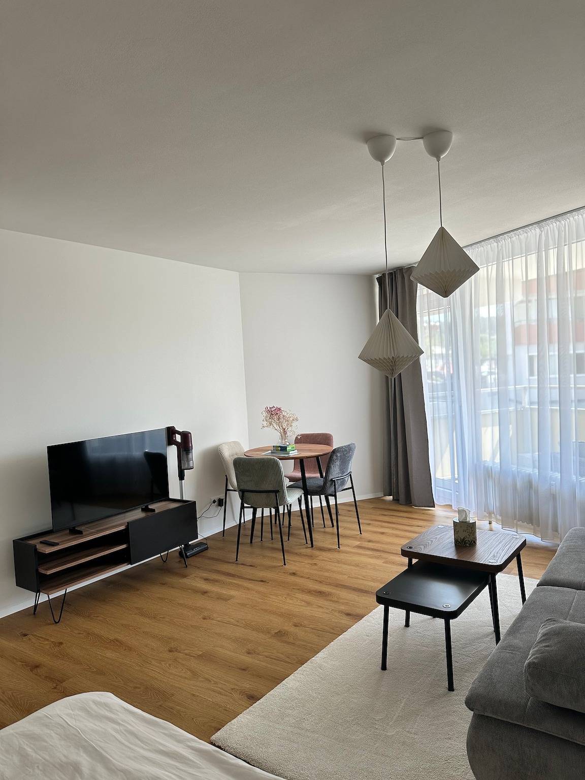 Ganze Wohnung, Apartment See Sun mit Gemeinschaftsgarten und Balkon in Oberuhldingen, Uhldingen-Mühlhofen