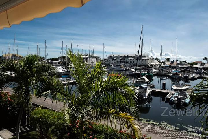 Gîte pour 4 personnes, avec vue et balcon dans Golf international de Saint François - 2