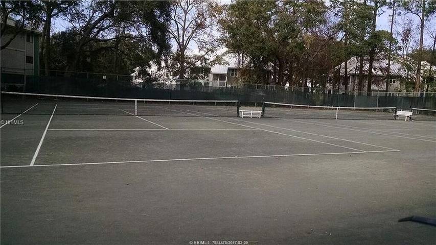 Villa for 6 people, with hot tub and pool as well as balcony in South Carolina