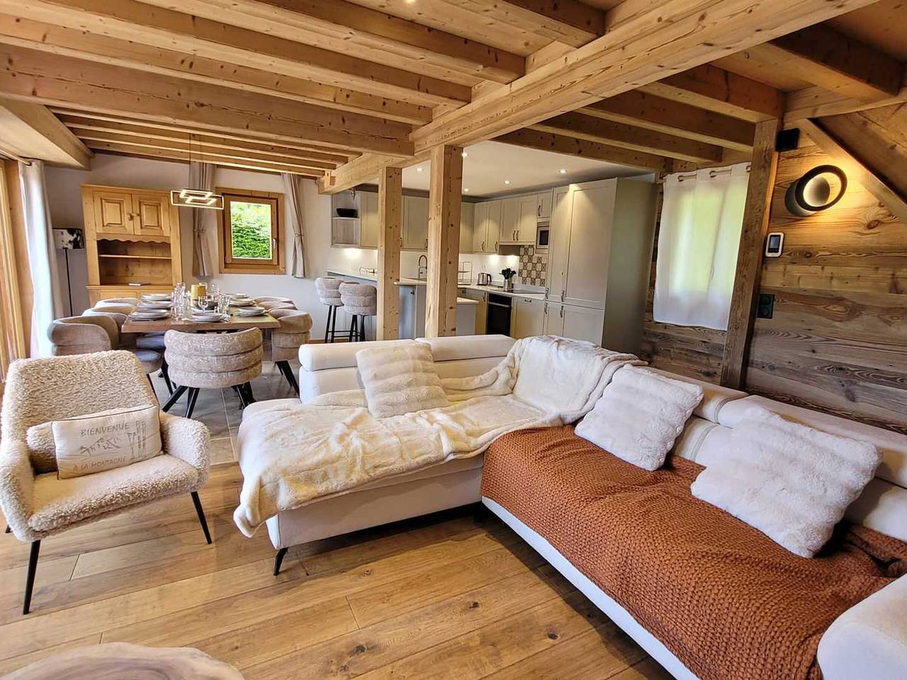 Wunderschönes Chalet mit 4 Schlafzimmern in Les Gets, atemberaubende Aussicht in Les Gets, Les Portes du Soleil