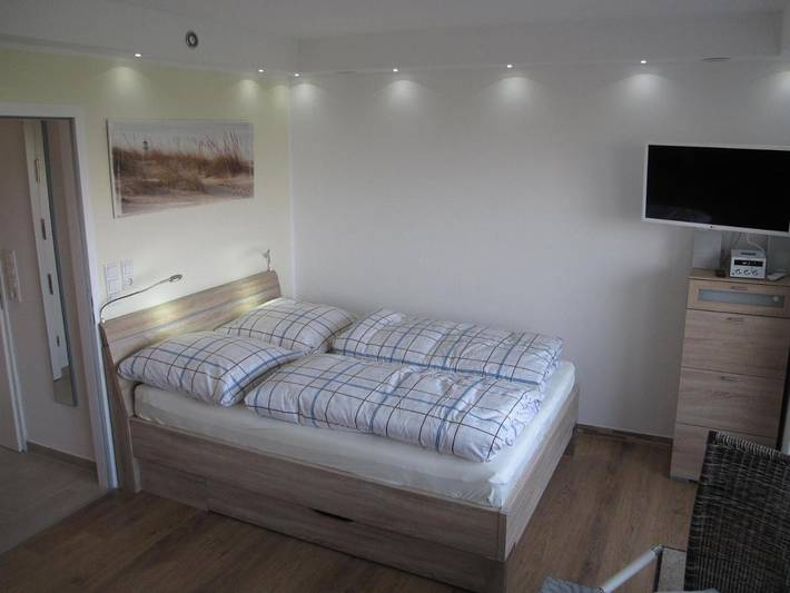 Ferienwohnung für 2 Personen, mit Balkon und Pool in Horumersiel
