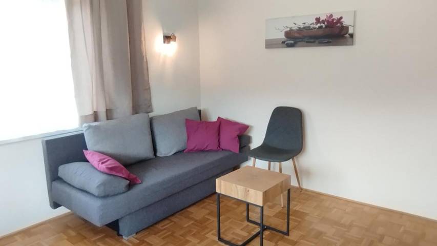Ferienwohnung für 9 Personen, mit Balkon und Terrasse sowie Ausblick in Lingenau - 4