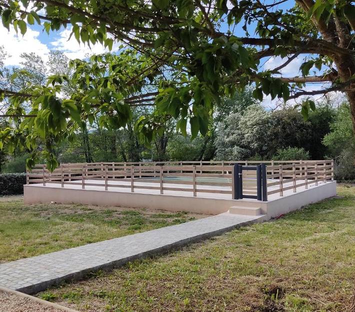 Location de vacances pour 20 personnes, avec jardin et piscine à Gagnières - 2