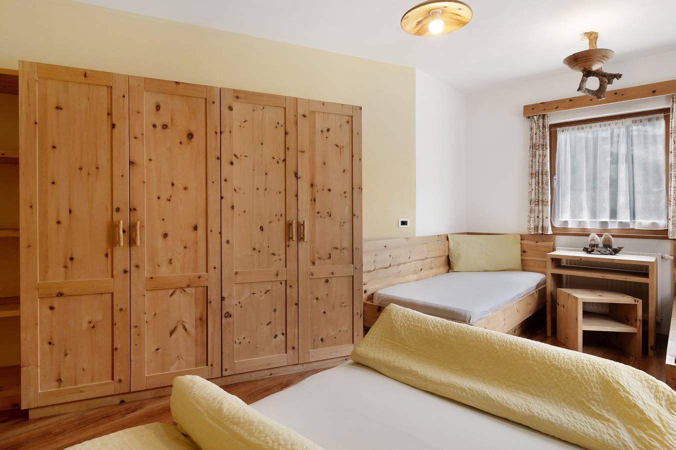 Ganze Wohnung, Ferienwohnung 'Paracia App Cir' mit Meerblick, Gemeinschaftsgarten und Wlan in Paracia, Abtei