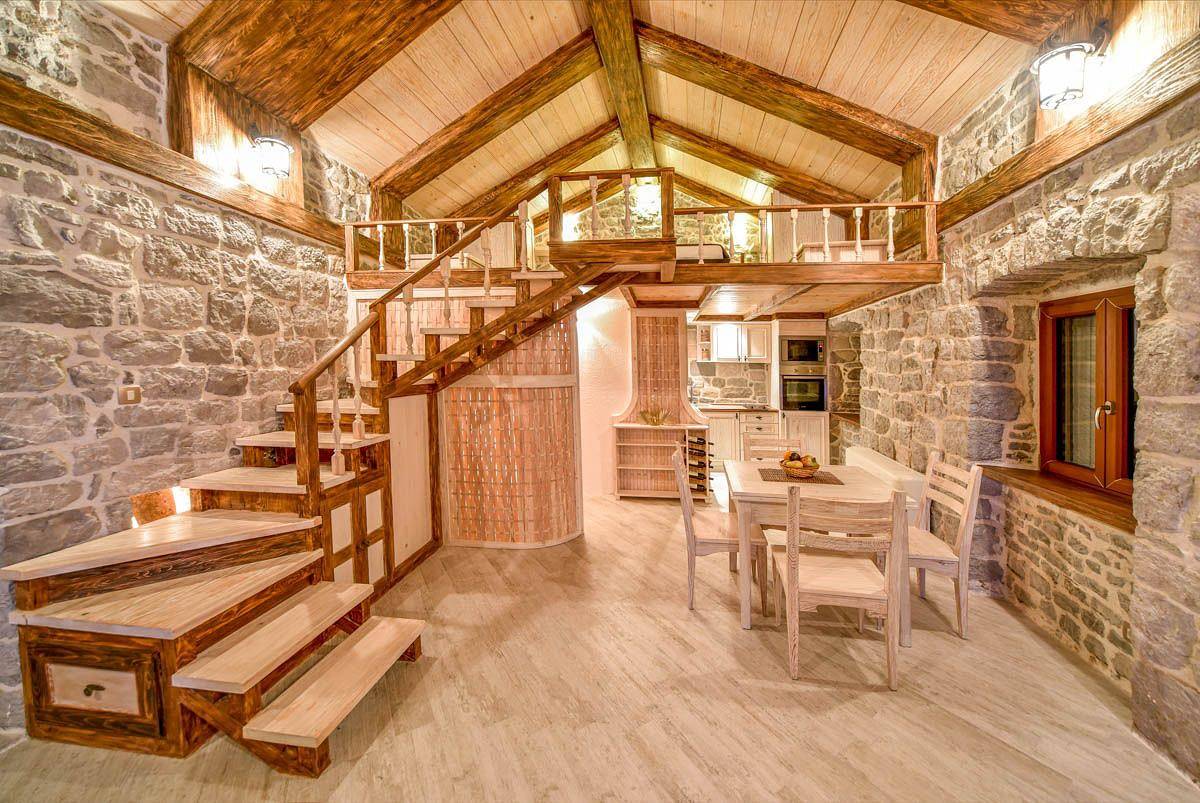 Villa voor 6 personen met terras in Opština Kotor