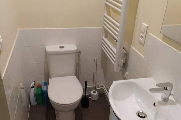 Gîte pour 4 personnes, avec jardin dans Office De Tourisme De Lamalou Les Bains - 3