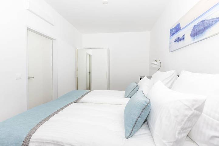 Entire apartment, 2 Bedroom with Free Car Parking and within 9 min. by metro to city center #5of10 in Vienna, Donau Niederösterreich