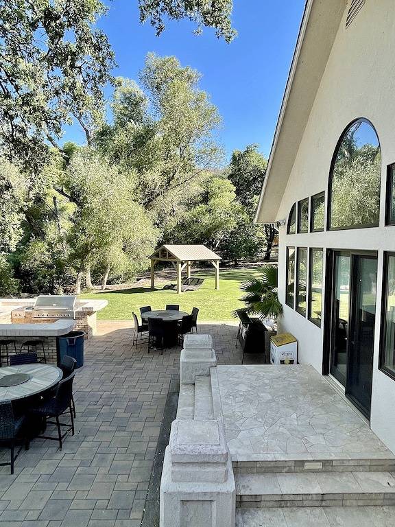 Vacation House for 25 Guests in Clearlake, Lake County (CA)