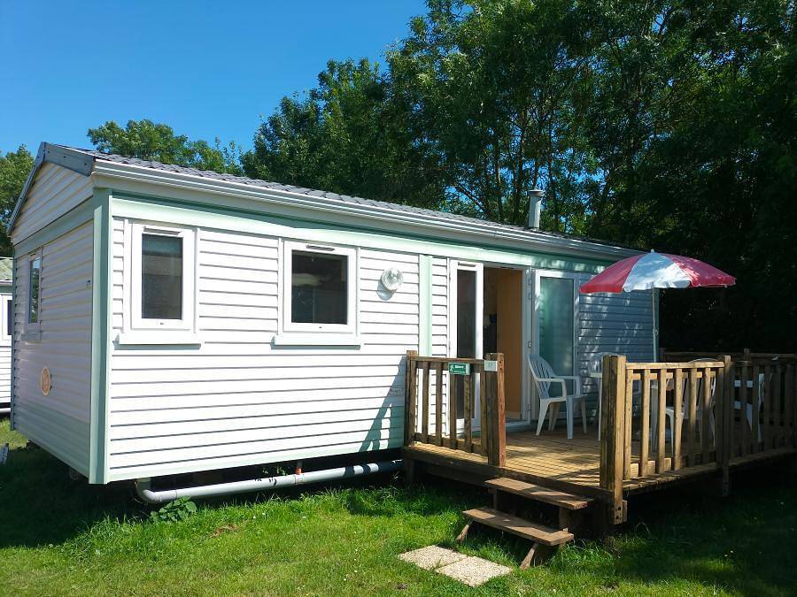 Camping Au Vent des Marais - Mobilhome 4 personnes - Type B 8M x 3M in Longeville-sur-Mer, Vendée