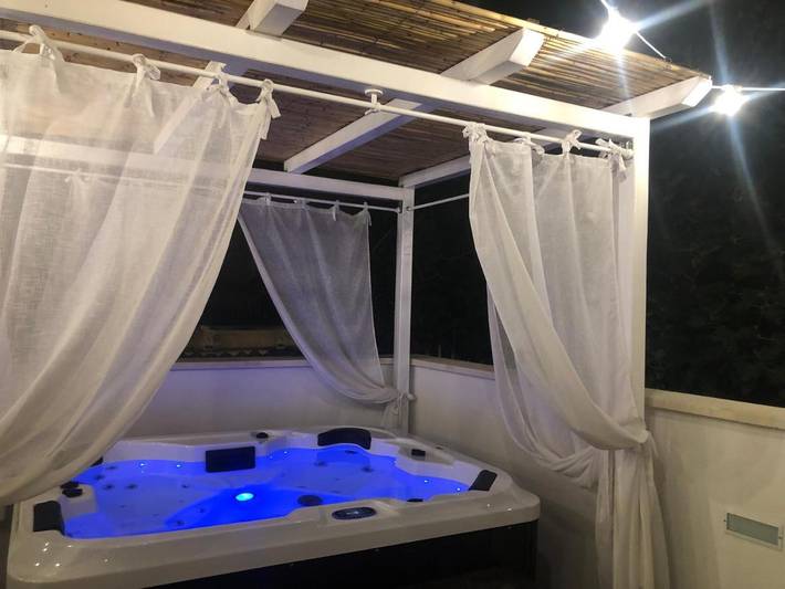 Gîte pour 4 personnes, avec jacuzzi et terrasse à Francavilla Fontana - 4