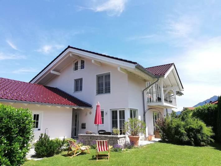 Ferienwohnung für 3 Personen, mit Terrasse und Garten