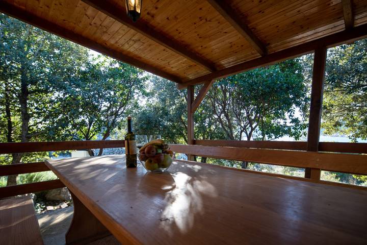 Ferienhaus für 4 Personen, mit Balkon/Terrasse auf Pasman