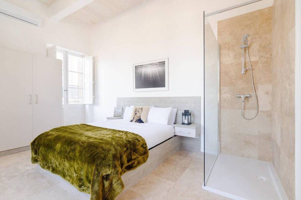 Ganze Wohnung, Rare Suite in Valletta`s Heart! Sea-View + Wifi in Valletta, Insel Malta