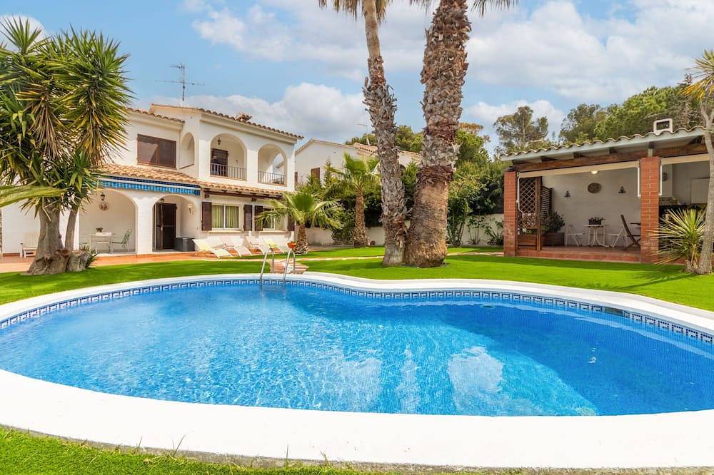 Santiago by Interhome in Roda de Bará, Costa Dorada