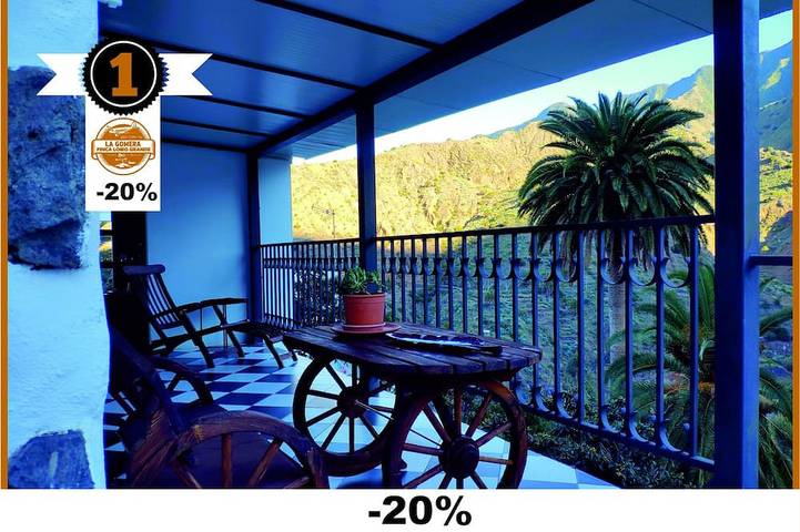 Villa for 4 people, with garden and balcony as well as hot tub - 1